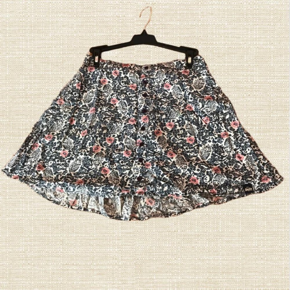 Discontinued Superdry Floral Ditsy and Paisley Skirt With Pockets